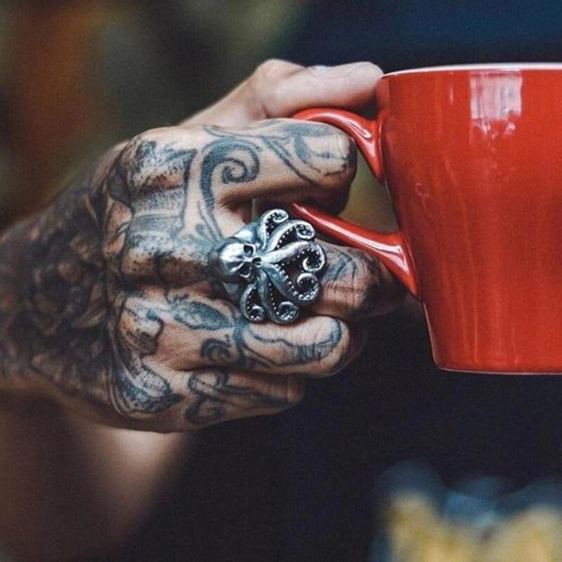 Bague kraken l'Oméga